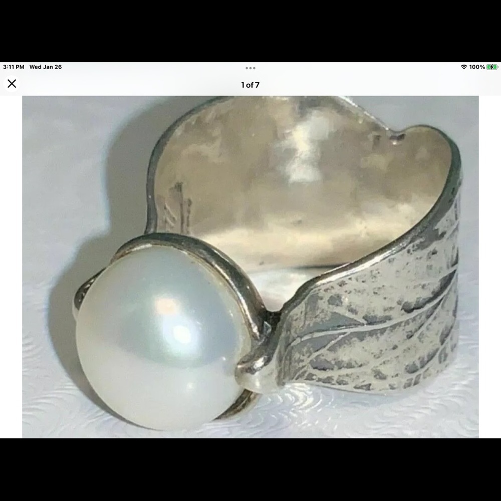 SILPADA R2865. “LEAF NESTLED PEARL RING. SIZE 6 NWOT